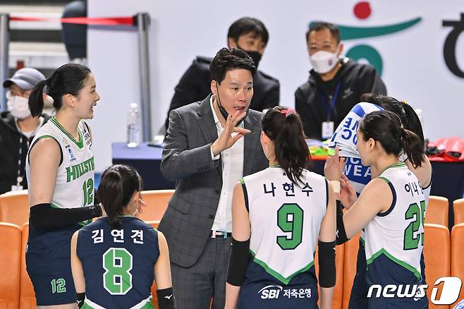 강성형 현대건설 감독. (현대건설 배구단 제공) 2023.1.25/뉴스1