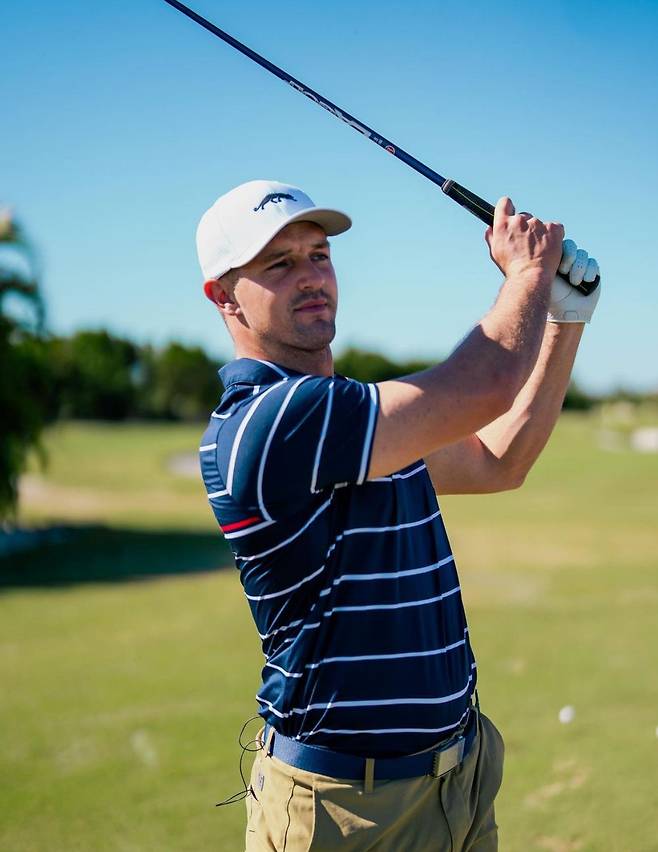 체중을 줄여 슬림해진 브라이슨 디섐보 최근 모습/디섐보 인스타그램