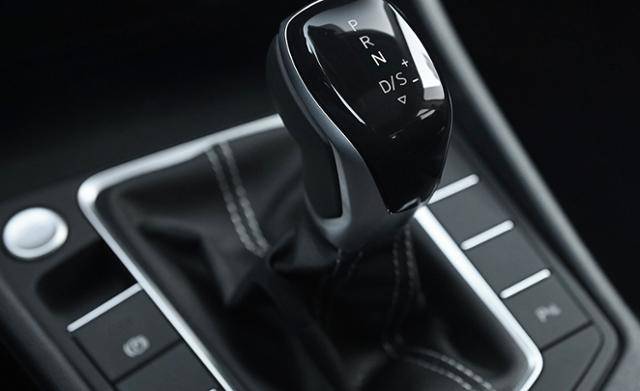폭스바겐 제타 1.5 TSI 프레스티지