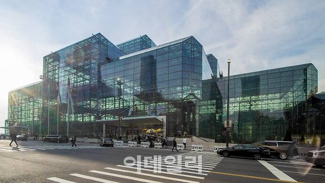 뉴욕주 최대 규모 전시컨벤션센터인 뉴욕시 맨해튼 재비츠 센터(Javits Center). (사진=NYC & Company)