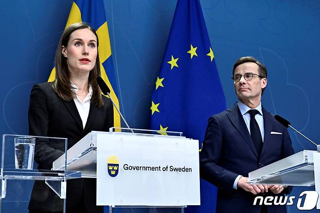 2일(현지시간) 산나 마린 핀란드 총리와 울프 크리스테르손 스웨덴 총리가 스웨덴 스톡홀름에서 회담 후 공동 기자회견을 하고 있다. 23.02.02 ⓒ 로이터=뉴스1 ⓒ News1 김예슬 기자