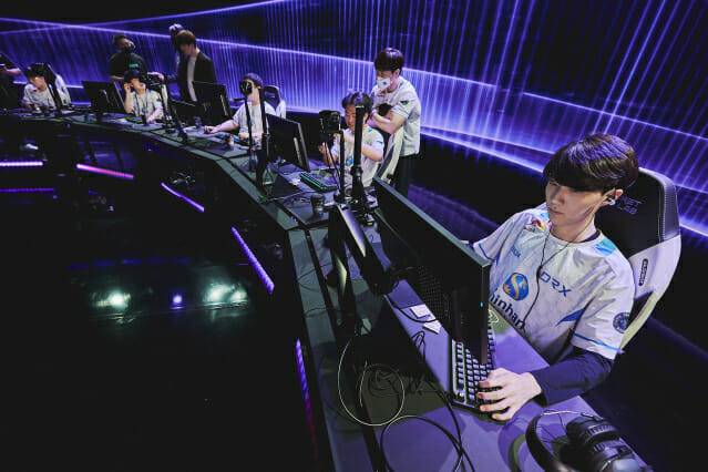 발로란트 챔피언스 투어 마스터스 스테이지2의 승자 준결승전에서 옵틱 게이밍에 패한 DRX.