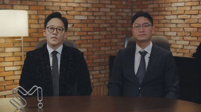 SM엔터테인먼트의 이성수 공동대표(왼쪽)와 탁영준 공동대표가 3일 유튜브 영상을 통해 멀티 프로듀싱 방안을 밝히고 있다. /SM엔터테인먼트 제공