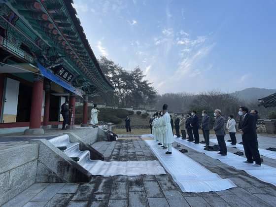 2022년 11월 17일 고봉 타계 450주기를 기념해 열린 고유제. [사진 월봉서원]