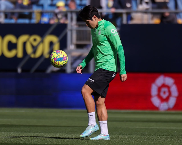 이강인이 카디스와 2022-23 라리가 19라운드 원정경기를 위해 몸을 풀고 있다. 사진=마요르카 공식 SNS