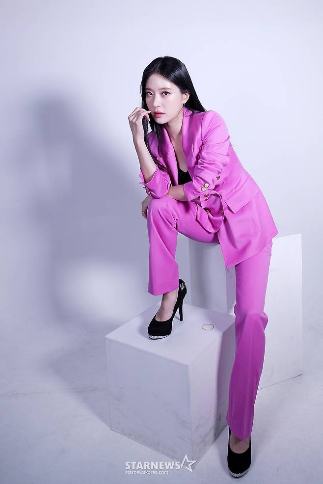 송민경 '핫핑크 여신'[★포토]