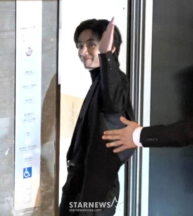 BTS 뷔 '서진이네에서 만나요!' [★영상]