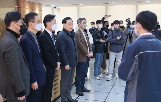 이창양 산업통상자원부 장관이 5일 서울도시가스를 방문했다. <산업부>