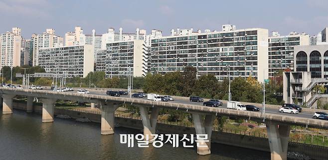 서울 용산구 원효로4가 ‘산호아파트’. [박형기 기자]