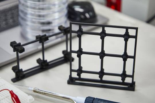 증산발전 소자를 직·병렬로 적층한 모듈. 사진=한국생산기술연구원 제공