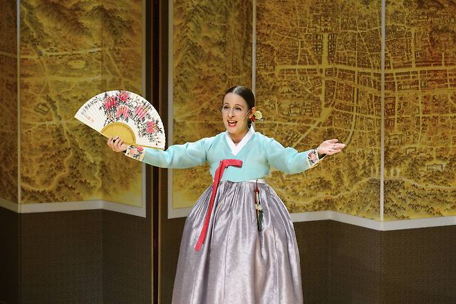 Anna Yates-Lu performs at Seoul Namsan Gugakdang, Saturday. (Beondi, Seoul Namsan Gugakdang)