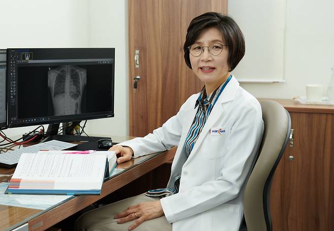 박혜영 인천힘찬종합병원 이사장이 최근 ‘바른 성장클리닉’을 개설하고 과학적이고 체계적인 진료를 다짐하고 있다.