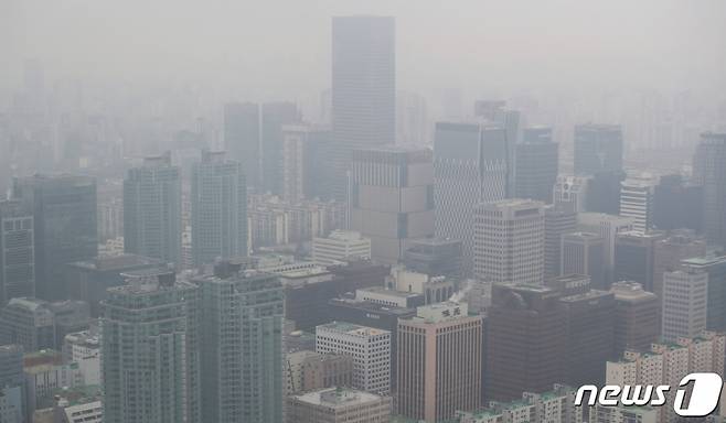 (서울=뉴스1) 오대일 기자 =  여의도 증권가. 2021.1.26/뉴스1