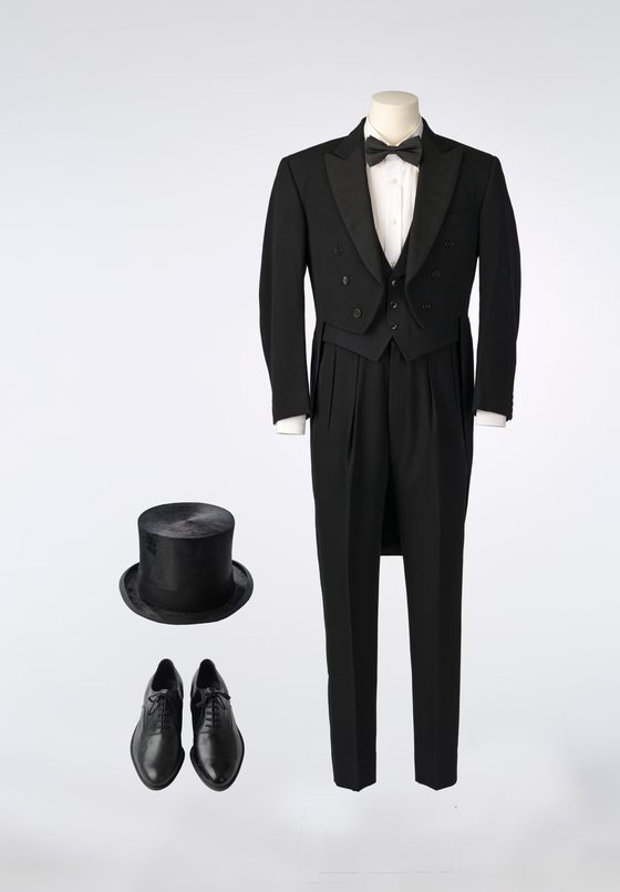 The black wool tailcoat paired with a top hat and dress shoes that Korea’s second president Yoon Bo-seon (1897-1990) had worn in the 1960s. [SEOUL MUSEUM OF CRAFT ART]