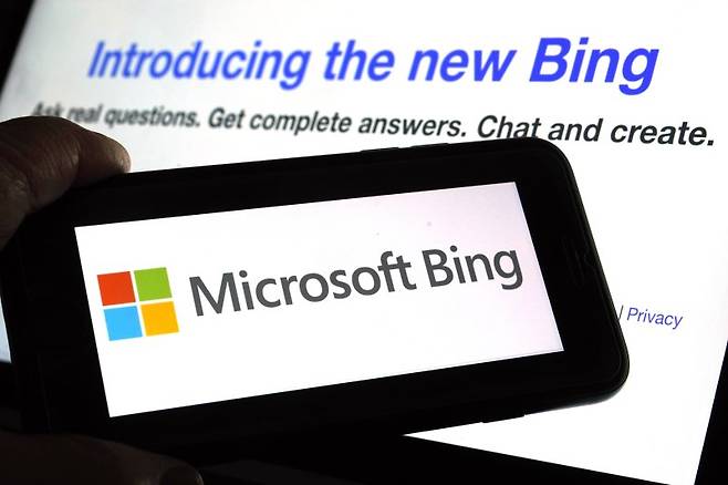 마이크로소프트(MS)가 '챗GPT' 기술을 적용한 자사 검색 엔진 빙(Bing)의 새로운 버전을 발표했다. 사진=뉴시스