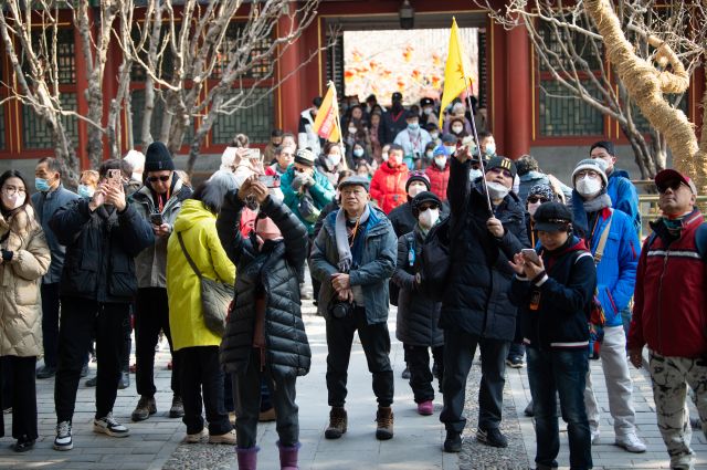홍콩에서 중국을 방문한 관광객들이 지난 7일 베이징에 있는 이화원을 둘러보고 있다. 신화연합뉴스