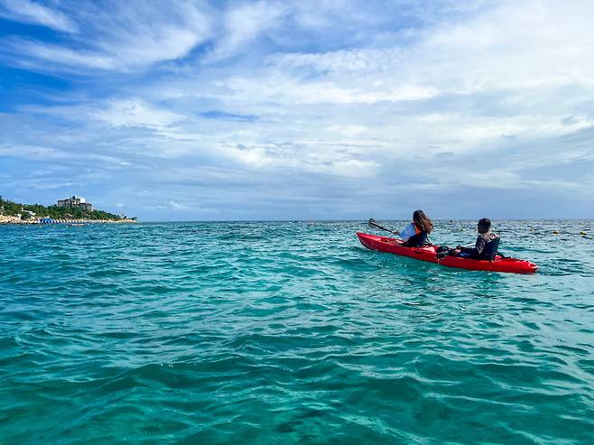 물결을 헤치며 앞으로! 흥미진진한 카약