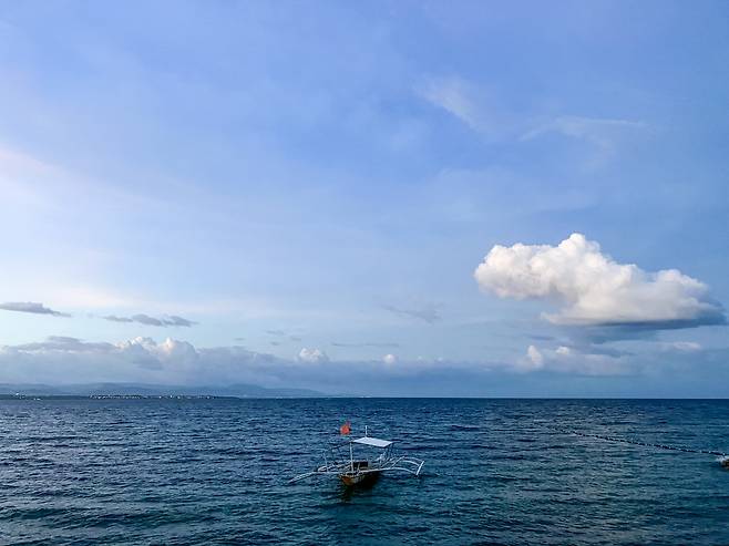 핑크 플로이드 레스토 바에서 본 바다