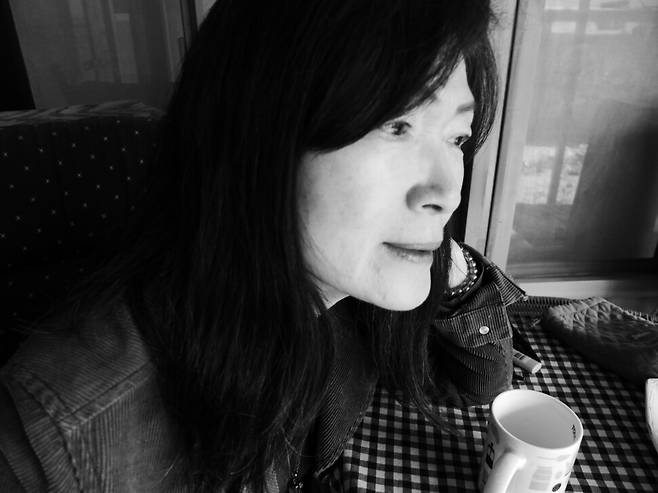 강석경 작가(72). 작가의 말에서 “장편소설에 대한 꿈은 아직 놓지 못하지만 소설집은 이로써 마지막 출간이 될 것”이라고 예고했다. 강 제공