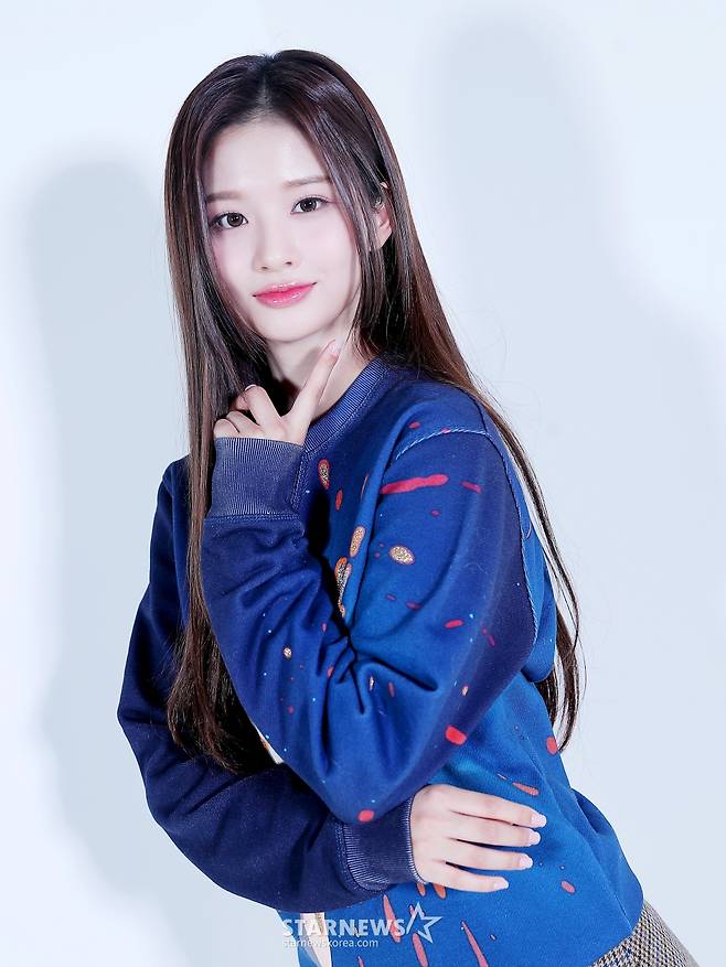 "인형이야 사람이야?" 엔믹스 설윤, 최강 센터 미모[★화보]