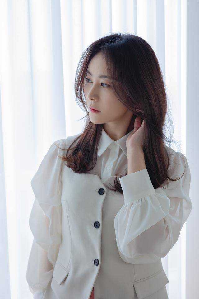 손은서가 '법쩐'에 대한 자신감을 내비쳤다. 저스트엔터테인먼트 제공