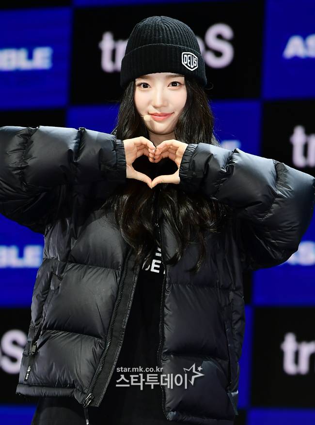 [포토] 트리플에스 유연, ‘라이징’ 하트