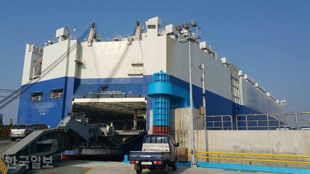 최근 선상 괴롭힘을 신고하고 배에서 내린 승선근무 예비역 A씨가 탔던 외양선. 폭언과 갑질에도 이들은 병역 문제가 걸려 있어 쉽게 배에서 내리지 못한다. 독자 제공