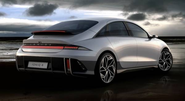 아이오닉6 후면부