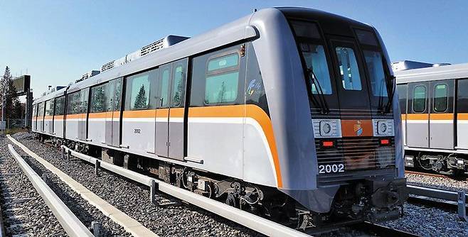대구의 새 도시철도 엑스코선에는 경전철인 AGT가 도입될 예정이다. 인천도시철도 2호선에 적용된 AGT 전동차. /대구교통공사