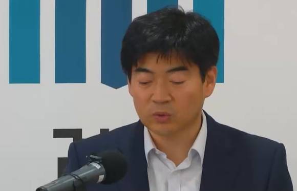 정순신 경찰청 국가수사본부장(변호사)이 자녀의 학교폭력에 대해 책임을 지고 사의를 표명한 가운데 정 본부장의 아들의 학교 폭력 피해자가 더 있는 것으로 확인됐다. [사진=MBC 뉴스데스크 캡처]