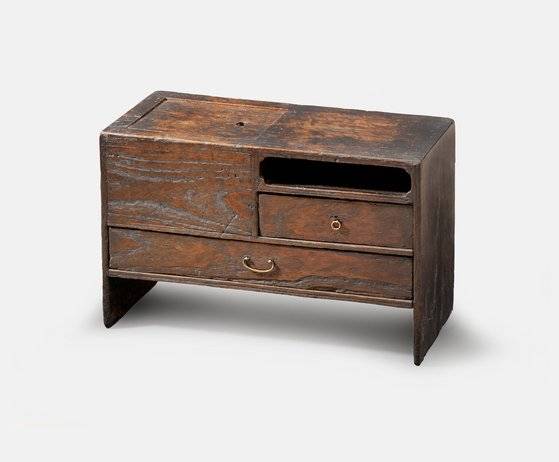 서안(書案), 19세기, 오동나무, 54.5x20x36(h)cm[사진 가나문화재단]