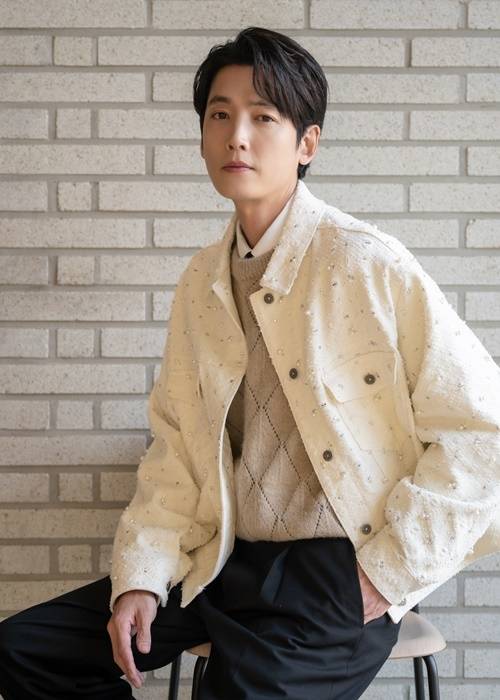 정경호가 ‘일타 스캔들’ 에서 수학 강사 최치열 역을 맡아 시청자들의 큰 사랑을 받았다. 사진ㅣ매니지먼트오름