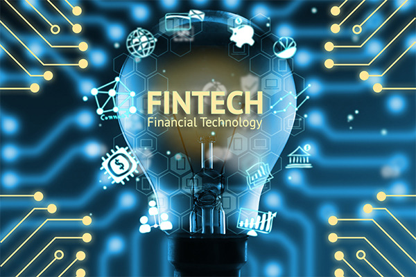 Convergence is key to fintech industry [Source : Gettyimagesbank]