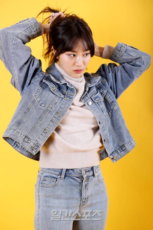 TV조선 주말드라마 ‘빨간 풍선’에서 '조은산'역으로 출연한 배우 정유민이 28일 오후 서울 중구 KG타워에서 진행된 일간스포츠와의 인터뷰에 앞서 포즈를 취하고 있다. 서병수 기자 qudtn@edaily.co.kr /2023.02.28.