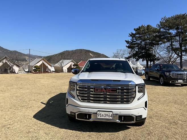 GMC 픽업트럭 시에라 드날리. 사진=최종근 기자