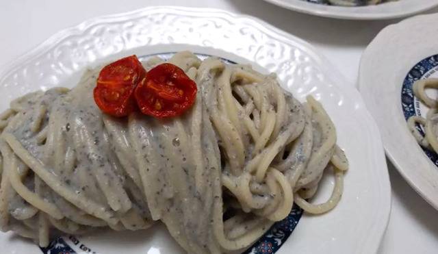 파스타를 만들 때 서리태콩물을 활용하면 부드럽고 고소한 요리가 된다. 사진제공=인스타그램@jehovaroi__