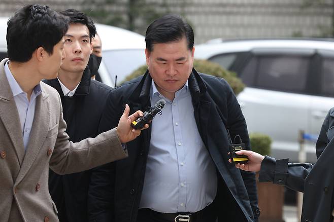 유동규 전 성남도시개발공사 기획본부장이 지난 9일 오전 서초구 서울중앙지방법원에서 열린 김용 전 민주연구원 부원장의 불법 정치자금·뇌물 수수 관련 공판에 출석하고 있다. (사진=연합뉴스)