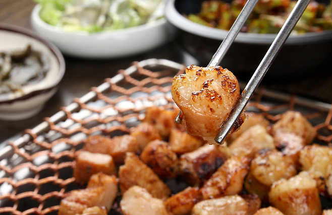 대창은 소 대장의 안팎을 뒤집어 내장지방이 안에 모여있다. | 출처 : 게티이미지뱅크