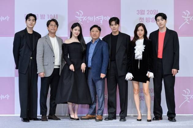 '꽃선비 열애사' 정건주, 오만석, 신예은, 김정민PD, 려운, 한채아, 강훈. / 사진제공=SBS