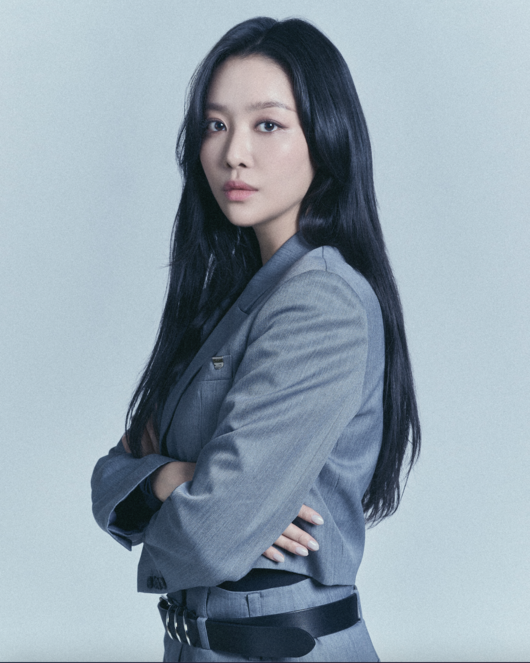 The Gloria Cha Joo-Young mentioned that he tried for hye jung-yi character.At a cafe in Sogye-dong, Jongno-gu, Seoul, on the morning of the 15th, Netflix The Gloria actor Cha Joo-Youngs Interview was held.The Netflix original series The Gloria (playwright Kim Eun-sook, director Ahn Gil-ho) depicts the story of a woman, Moon Dong-eun (Song Hye-kyo), who was broken to her soul by violence in her childhood, and the desperate revenge she has carefully prepared throughout her life and those who fall into the whirlpool.Saint Patricks Day2 was opened on December 10, three months after Saint Patricks Day1 last December, and is enjoying global popularity.Cha Joo-Young disassembled from the school violence attacker group to the vanity Choi Hyejeong Jeong.I am jealous of Jeon jae-jun (Park Sung-hoon) as a stewardess who takes care of her appearance from face to breast surgery and uses her appearance to raise her status, and jealous of Park Yeon-jin (Lim Ji-yeon) and Isara (Kim Hee-rae).In this Saint Patricks Day2, the chest was exposed to CG and Stand-in.Cha Joo-Young, who made his debut with tvN Cheese in the Trap in 2016, is a member of the United States of America, unlike the image of Choi Hyejeong Jeong in The Gloria. He attended Yuta Nakamoto State University and transferred to Yuta Nakamoto University. He graduated from Yuta Nakamoto State University.The language is fluent in four languages including English language and Japanese.The Gloria Saint Patricks Day2 took first place in the Netflix TV show category, according to the global OTT platform viewing rankings site Flix Patrol on the 14th (local time).It is the first time in three days that it has been in the top spot for the second time in the world.According to Netflixs official site Netflix Top (TOP) 10, The Gloria Saint Patricks Day2 recorded 124.46 million hours in last weeks (March 6-12) TV category.The Gloria  ⁇  Saint Patricks Day2 was released on the 10th, so it is a huge figure considering the fact that it was counted for only three days.Considering that the first place in the English language TV category is 75.81 million hours in the United States of America drama Your All (YOU) Season 4 Saint Patricks Day2 and the second place in the non-English language is 39.08 million hours in the Spanish drama Wrong Side of the Tracks Season 2, The Gloria proves to be huge.I think Ive finally relaxed. Before that, I didnt realize it, but I tried to watch it calmly. Its good to finally relax, he said of his thoughts on becoming the worlds No. 1 player.Cha Joo-Young, who appeared as a half-face compared to hye jung-yi in the drama, laughed, saying, Please write in the article that you are thin. He smiled 5 ~ 6kg for acting and came out with a lot of flesh.I gained about six kilograms when I was filming the drama, but now Im on my way back. Im almost done, he said.It wasnt too much of a burden, he said. I started talking a lot when I was cast, so I started with a lot of things, he said. There was absolutely no point in looking pretty or visually greedy in the first place.hye jung-yi was a role that could pretend to be pretty and come out pretty, but I did not want to look like that. There was no burden on that, he said.When asked, How did you prepare it? he said, I looked for a lot of references, but it was difficult to find references because of the difficulty of the drama. There was no such person around. So I had to draw it from me.I tried to use good points. I tried to approach it simply because it was difficult in some way, and I tried to stay in a state where I was usually very excited. (Laughter) I have family members at home, so I asked for your understanding because I can not step x feet x feet. I said, Do not be surprised because I will practice from this time to this time. I simply thought, I live with x feet.I approached it this way, he confessed in real life.Meanwhile, The Gloria Saint Patricks Day2 was released worldwide on Netflix on the 10th.Netflix