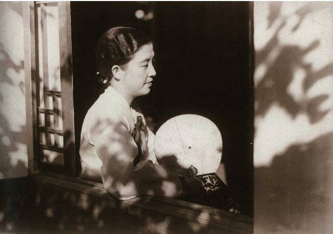 정해창의 대표작 중 하나인 ‘부채와 여인’. [일민미술관]