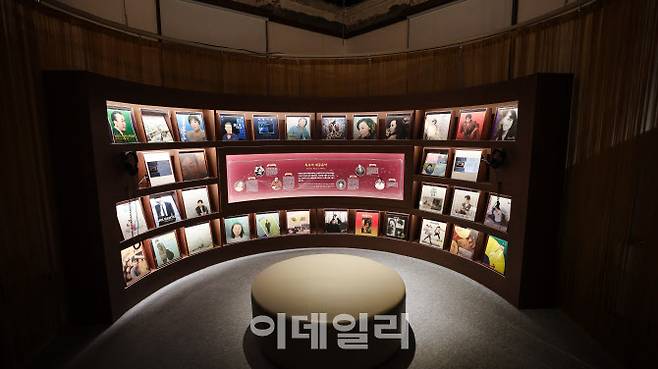 목포대중음악의전당 내부 전시관.