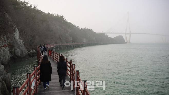 고하도 산책로 해안덱.