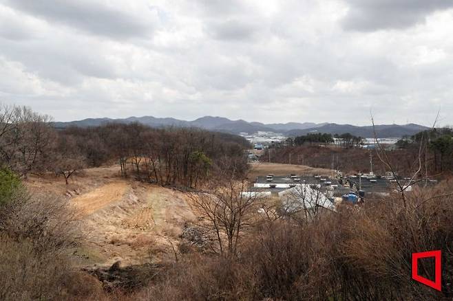 정부가 경기도 용인을 국가첨단산업단지로 조성해 세계 최대 반도체 클러스터를 만들기로 했다. 사진은 반도체 국가산업단지로 지정된 경기도 용인시 처인구 남사읍 일대. 사진=강진형 기자aymsdream@