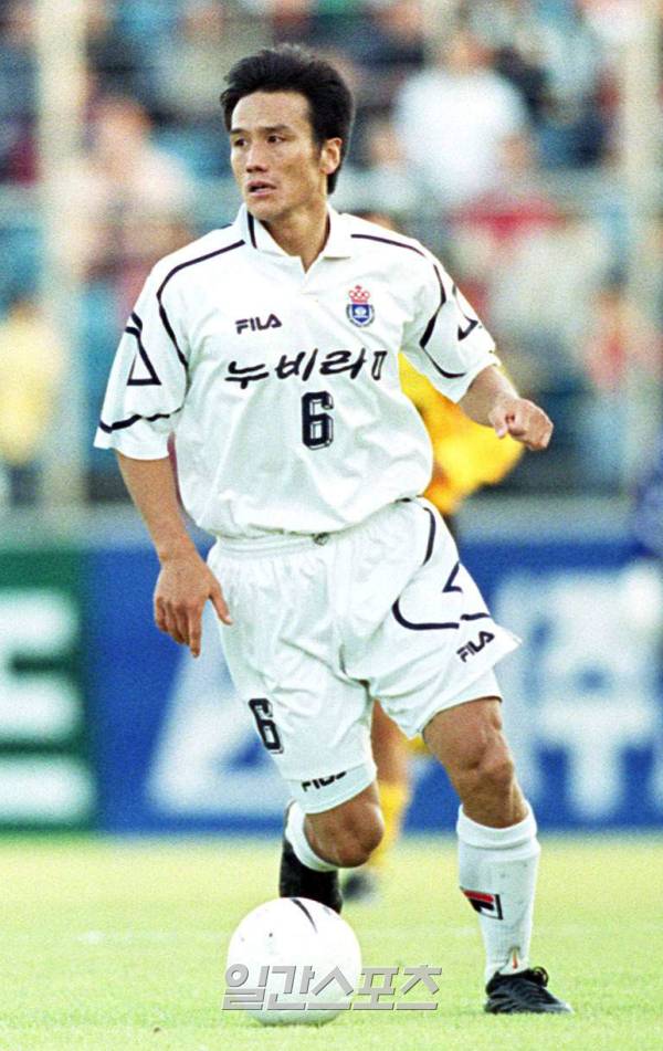 부산 대우 로얄스 시절 김주성. IS포토