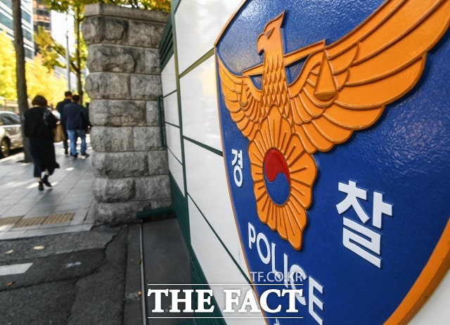 인천 한 빌라에서 일가족 5명이 숨진 채 발견된 사건이 발생해 경찰이 수사에 나섰다. /이동률 기