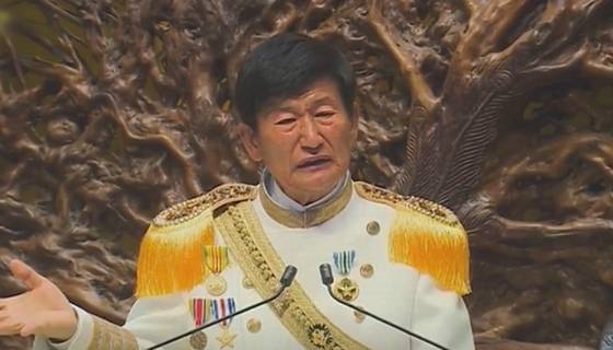 넷플릭스 다큐멘터리 '나는 신이다'를 통해 기독교복음선교회(JMS) 정명석 총재의 성착취가 사회적으로 큰 파장을 일으키자 JMS 측이 내부 단속에 나섰다는 주장이 제기됐다. [사진=JTBC]