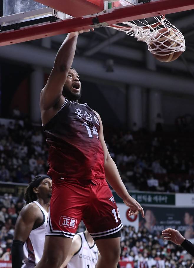 인삼공사 스펠맨의 덩크 [KBL 제공. 재판매 및 DB 금지]