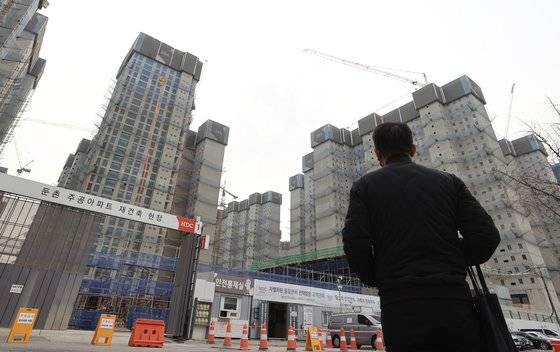 서울 강동구 ‘올림픽파크 포레온’(둔촌주공 재건축) 공사 현장 모습. 연합뉴스