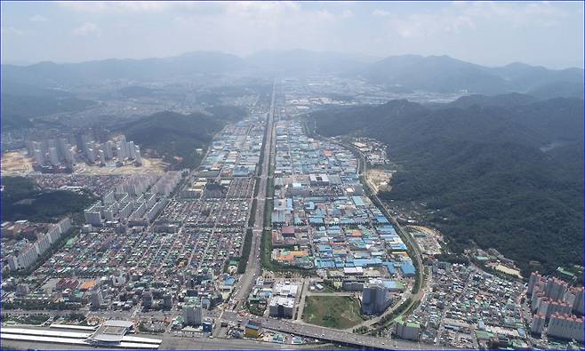 창원국가산업단지 전경./경남도 제공